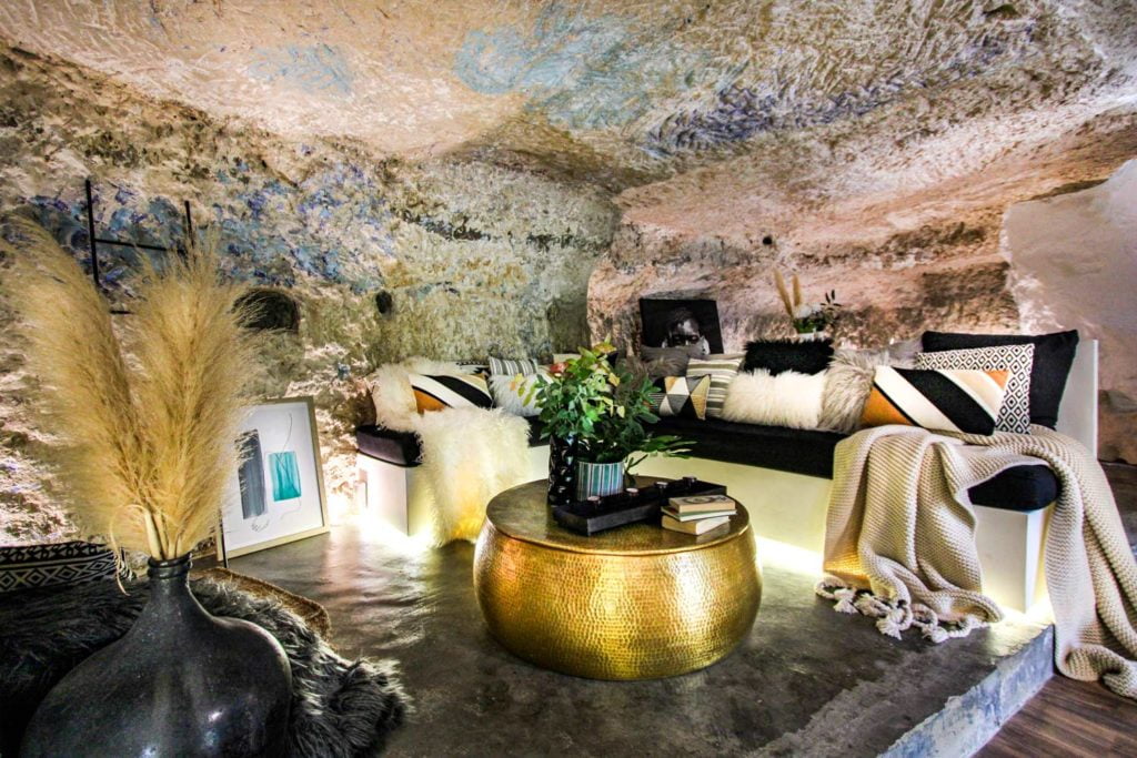 XUQ Hotels