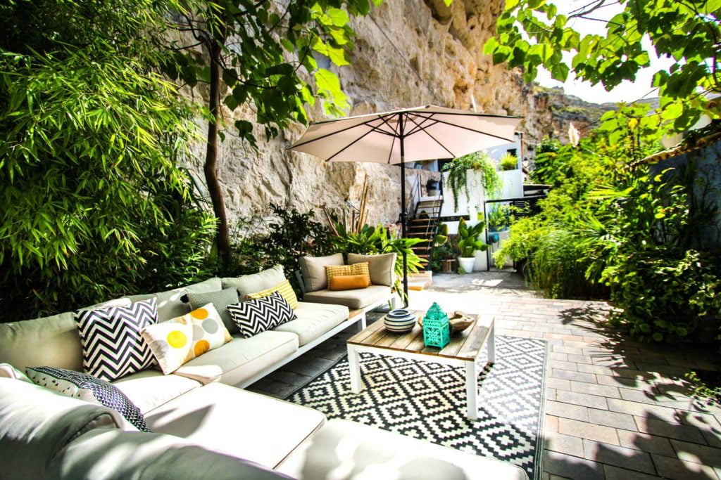 XUQ Hotels